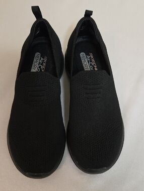Skechers Women's Black Slip-On Knit Sneakers